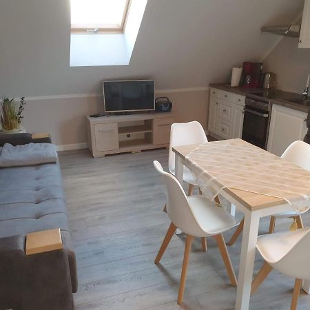 Apartament Nad Jeziorem Welle Kołczewo Extérieur photo