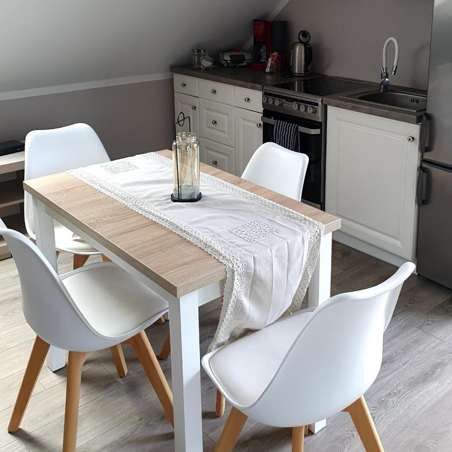 Apartament Nad Jeziorem Welle Kołczewo Extérieur photo